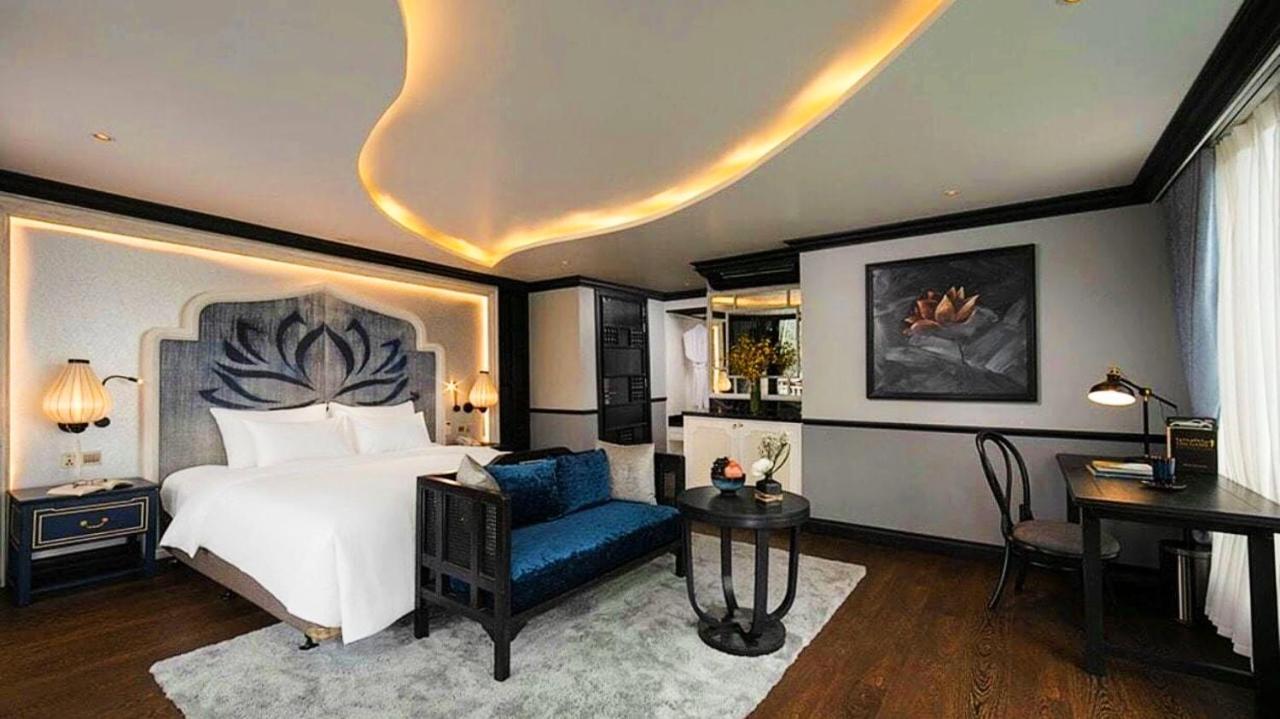 Lotus Elegance Cruise Hotel Ha Long Bagian luar foto